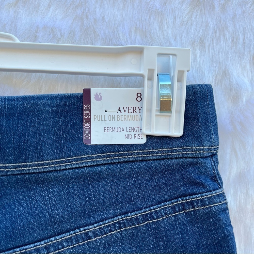NWT‎ Gloria Vanderbilt Women's Avery Pull on Bermuda Short - Picture 13 of 16
